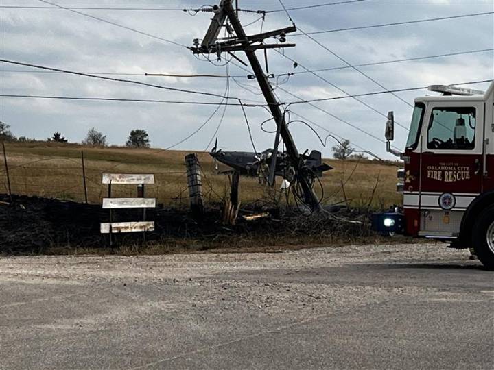 Oklahoma National Guard aircraft crashes in SE OKC field
