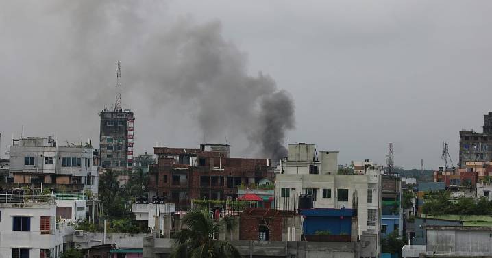 Bomb Blast Kills Nine, Injures Four in Pakistan's Peshawar