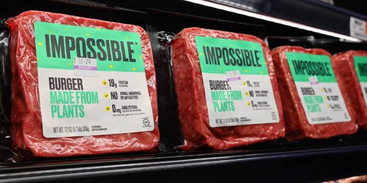 'Let’s trust consumers and stop this hot dog populism': European politicians up in arms over vote to ban 'steak' and 'meat' reference to veggie protein