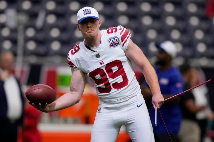 Giants cut kicker following costly misses vs. Broncos