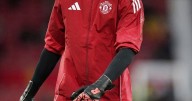 Man United names new goalkeeper Lammens in starting lineup for first time