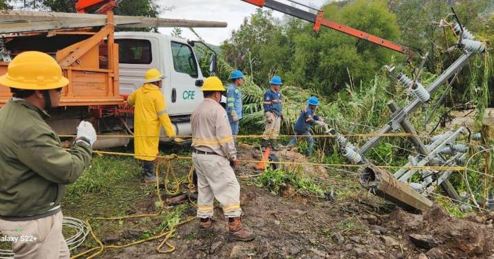 CFE restablece 84% del servicio eléctrico tras lluvias en cinco estados