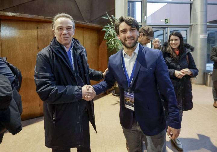 Afiliados del PP de Gijón presentan una demanda por irregularidades en el congreso que eligió a Andrés Ruiz