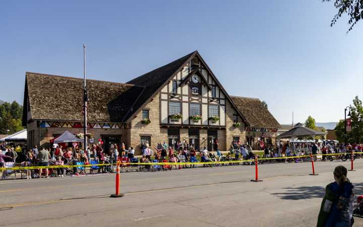 Midway candidates talk growth, visitor challenges