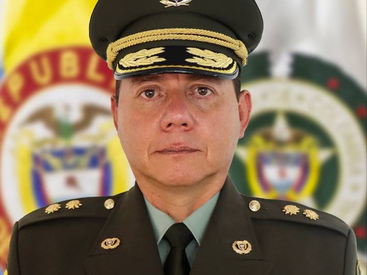 Petro elige al general William Rincón como nuevo director de la Policía