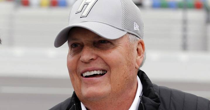 Hendrick Motorsports, Joe Gibbs Racing rekindle friendly rivalry for NASCAR championship
