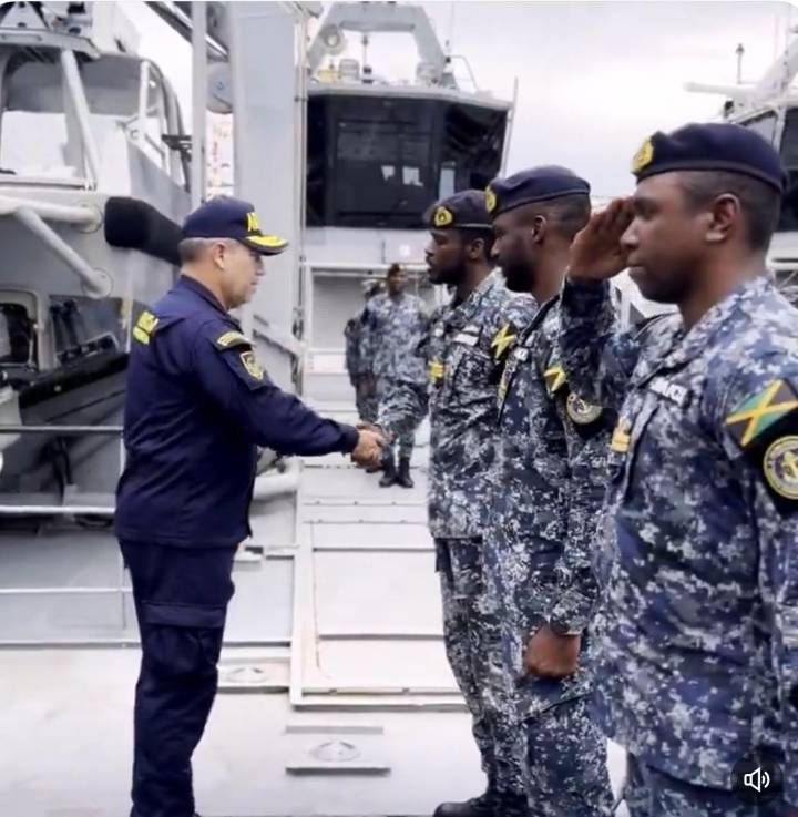 Cartagena acogió 4 Guardacostas jamaiquinos por paso del huracán Melissa