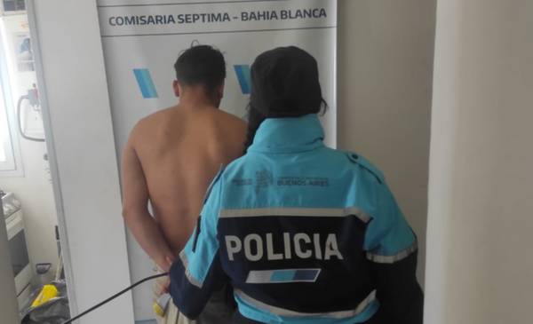 Una persona con numerosos antecedentes fue aprehendida tras un allanamiento en el barrio San Carlos