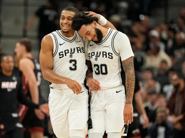 The Spurs remain undefeated and continue their historic start to the season!
