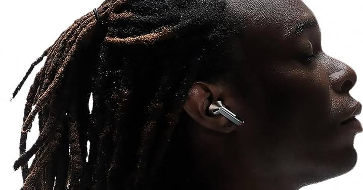 Samsung Galaxy Buds3 with 'incredible' sound quality get £80 slash in Amazon sale