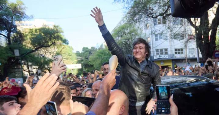 Javier Milei intensifica la campaña de La Libertad Avanza: sábado con actos en Santiago del Estero y Tucumán