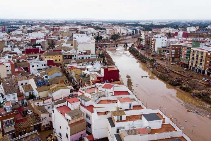La DANA 'Alice' vuelve a señalar a Zaragoza y hay aviso rojo en Alicante y Murcia con suspensión de clases