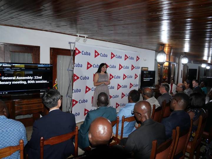 Retumba en Zimbabwe triunfo de Cuba frente a bloqueo estadounidense (+Fotos)