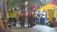 Buscan contra reloj a los cuatro desaparecidos entre los escombros del edificio derrumbado