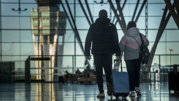 Gobierno, Aena, Xunta y concellos crean una mesa de trabajo como único avance hacia la coordinación aeroportuaria