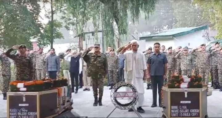 LG Pays Tribute to Two Soldiers Who Died During Kokernag Operation