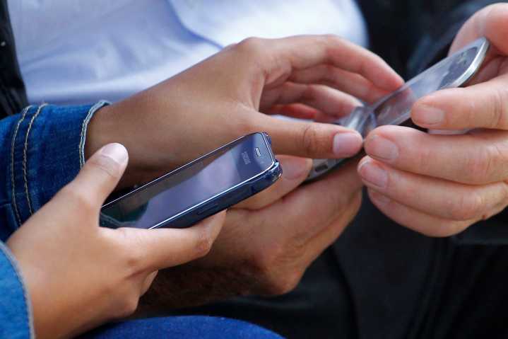 ¿Tiene ética la IA? Experta analiza riesgos de su uso por adolescentes