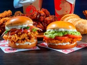 Por apertura de nuevo local de comida rápida: hoy estarán regalando hamburguesas en La Florida
