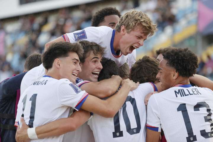3-0. EE.UU. golea a Italia, avanza a cuartos y espera por Marruecos o Corea del Sur