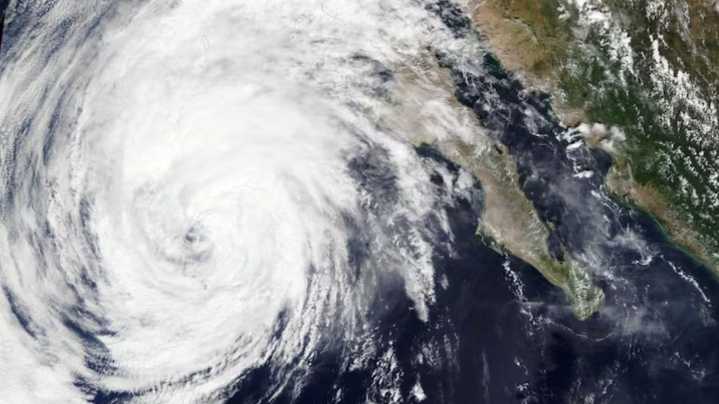 Huracán Priscilla Toma Fuerza: ¿Dónde Puede Impactar el Ciclón en México?