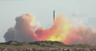 Final launch of 2025 gathers stargazers at Isla Blanca Park