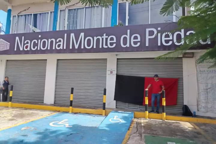 “Estalla" huelga de trabajadores de Nacional Monte de Piedad: Ocho sucursales en Q. Roo se fueron a paro