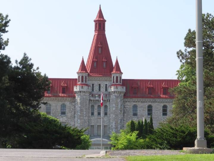 Nearly $340,000 worth of contraband seized from Kingston prison