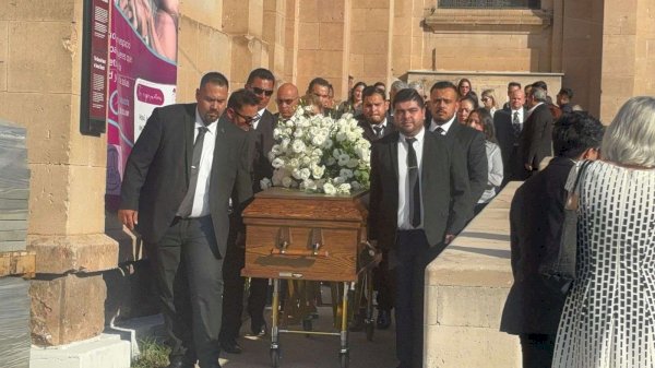 Termina misa de cuerpo presente de Víctor Cruz Russek