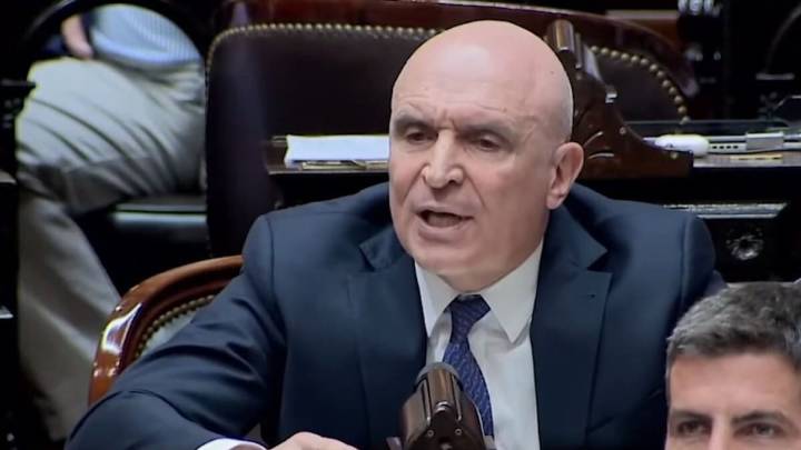 Encuesta electoral: el escándalo de Espert no alteró la ventaja que mantiene el peronismo sobre LLA