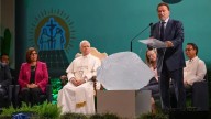 Arnold Schwarzenegger arrancó una sonrisa al papa León XIV al calificarlo de "héroe de acción"