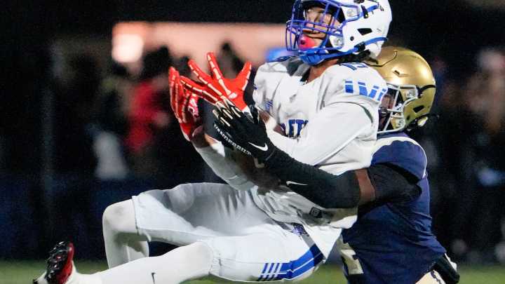 Middletown downs Salesianum, kicks off Oct. 24 Delaware HS football roundup