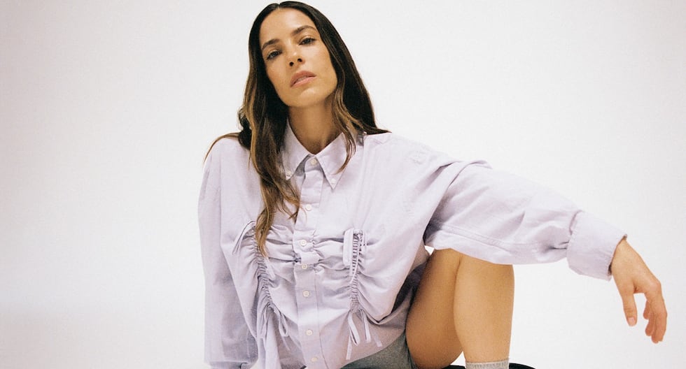 Debi Nova, cantante y compositora: “Las canciones tienen su propio tiempo, no hay que forzarlas” (Entrevista)