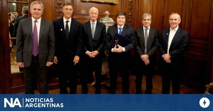 Milei participó de la cena del Consejo del JP Morgan junto a su CEO, Jamie Dimon