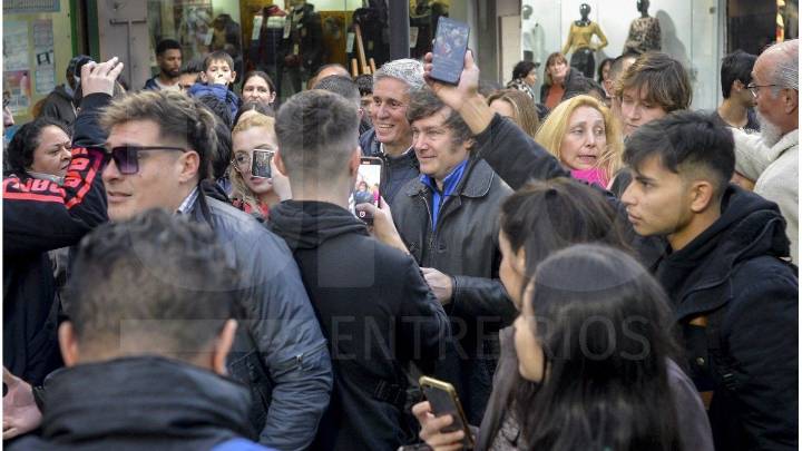 En Paraná, Javier Milei se reunirá con Rogelio Frigerio y se encontrará con la gente