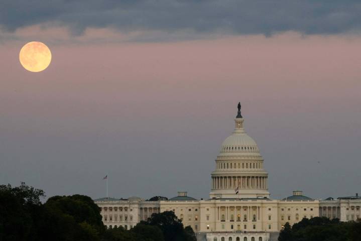 Trump administration threatens to deny back pay to furloughed federal workers