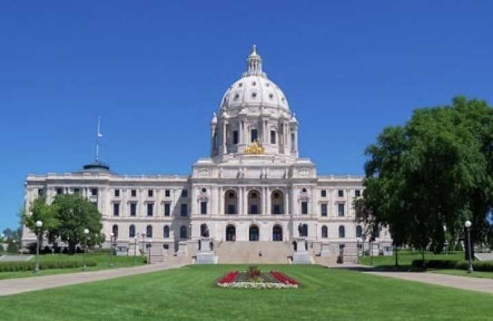 Minnesota workers gain new benefit with paid family leave