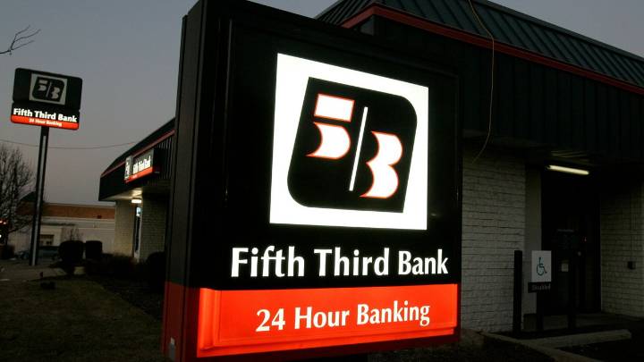 Fifth Third Bancorp to buy Comerica for $10.9 billion in tie