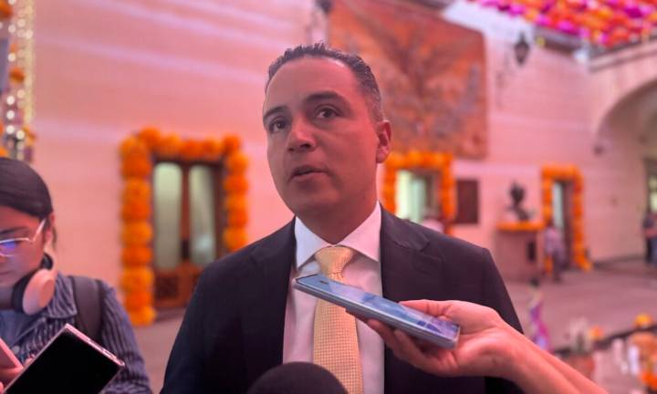 Evalúan presentación de Edén Muñoz en Palenque de Querétaro tras interpretar corrido bélico