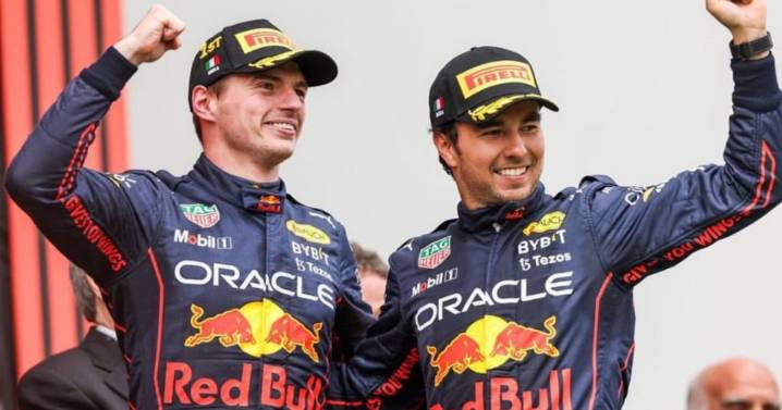 Checo Pérez revela la insólita razón por la que ningún piloto puede triunfar en Red Bull junto a Verstappen