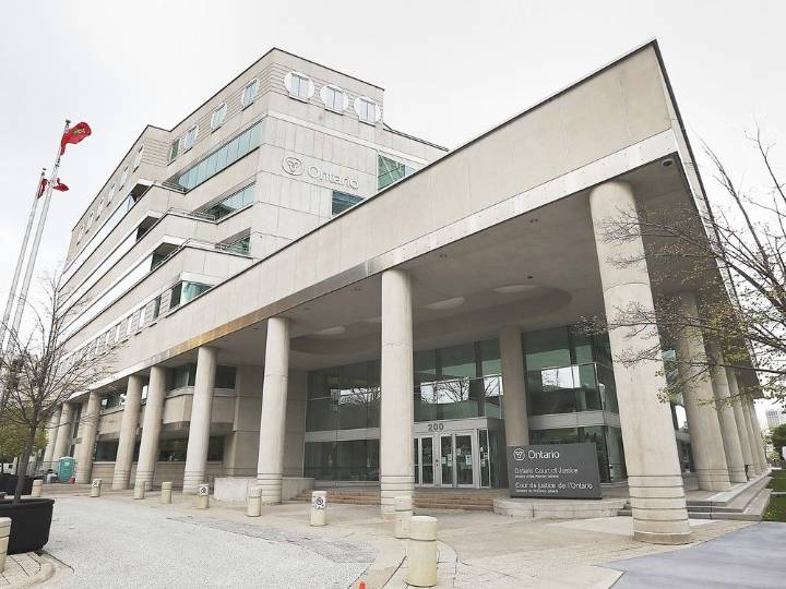 Windsor judge adjourns sentencing of Hwy. 401 trucker who killed two