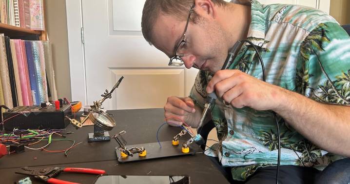 3D printing: Saskatchewan man making adaptive technology