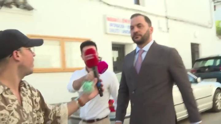 La madre y la novia de Antonio Tejado, tranquilidad y sonrisas tras su último movimiento legal