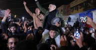 Gazatíes e israelíes celebran la firma de la primera fase del acuerdo de paz
