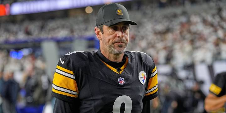 Aaron Rodgers will take on his former team for the first time when the Steelers host the Packers
