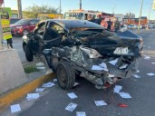 Choca ruta de Riberas con carro; hay un herido