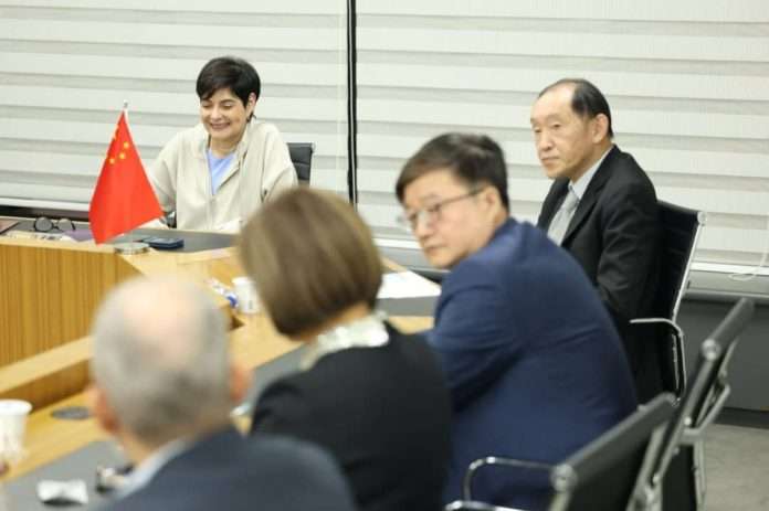 China y Venezuela comparten avances en investigación de la longevidad