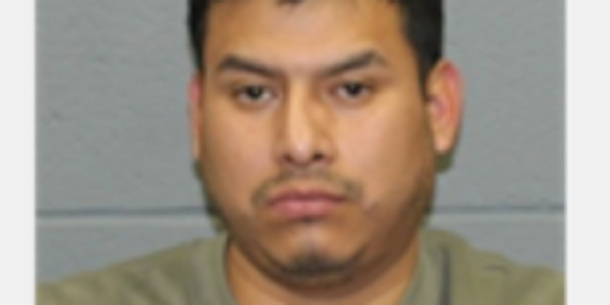 Drunk van driver slams into 5 parked vehicles in Waterbury, police say