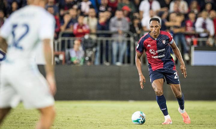 Yerry Mina sufrió lesión que lo dejó por fuera de la convocatoria para los amistosos de octubre