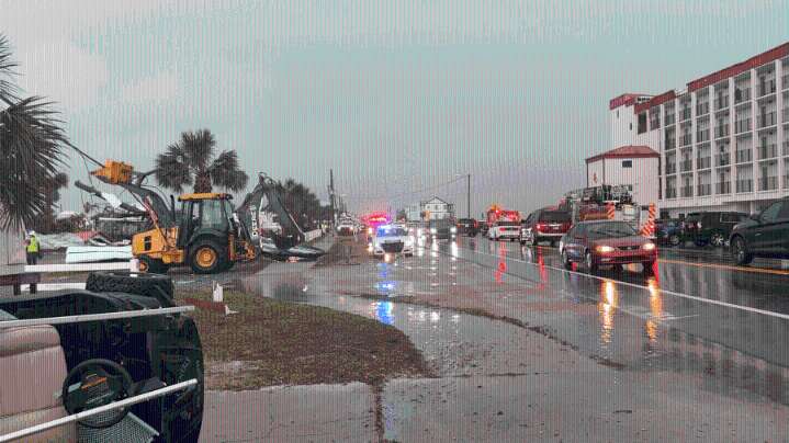 Video shows damage from possible tornado in Florida