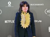Verónica Castro explica por qué usa oxígeno y silla de ruedas en su llegada a CDMX